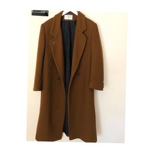 Vintage International scene wool trench coat